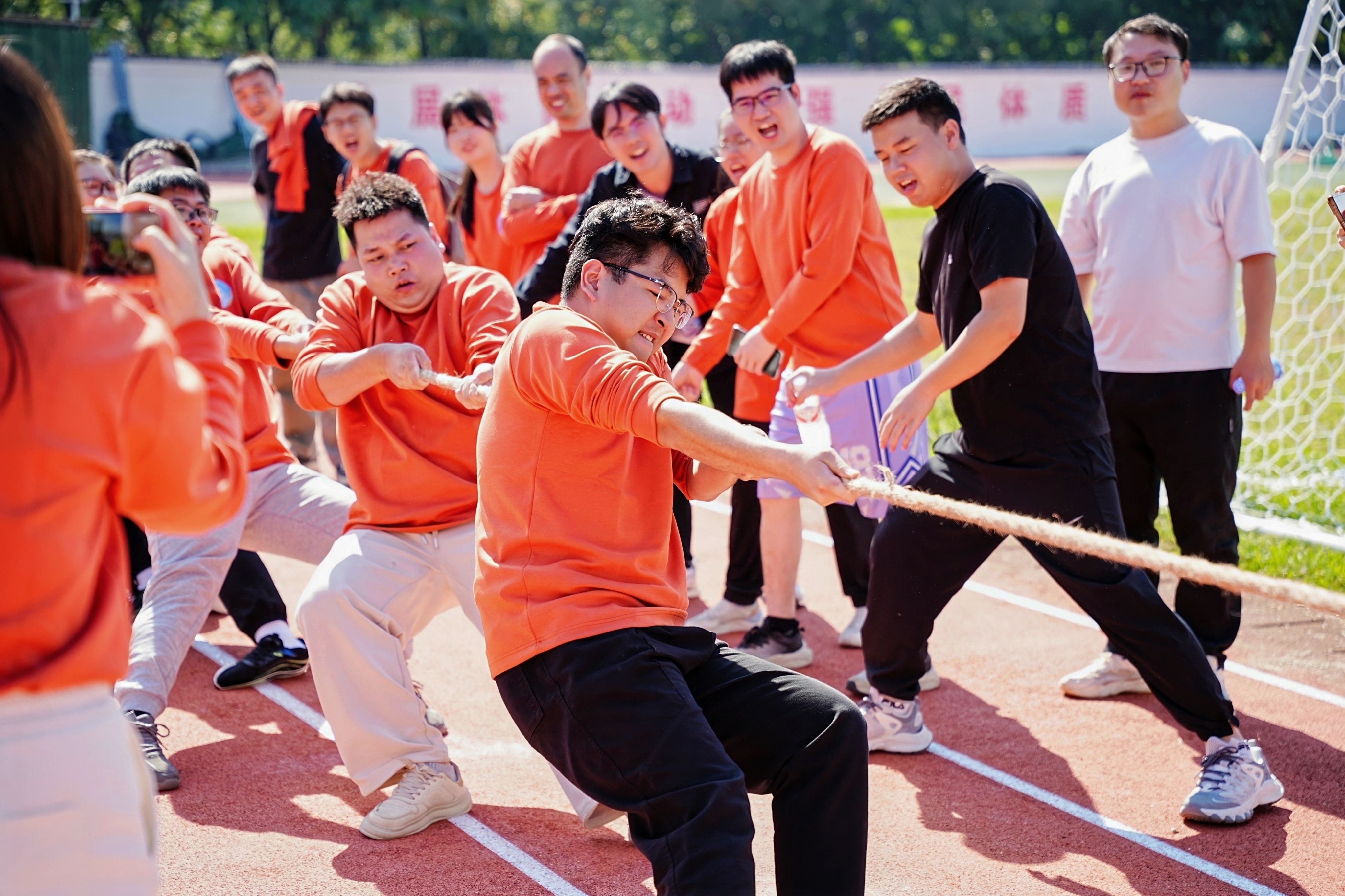 拔河.jpg 拔河.jpg