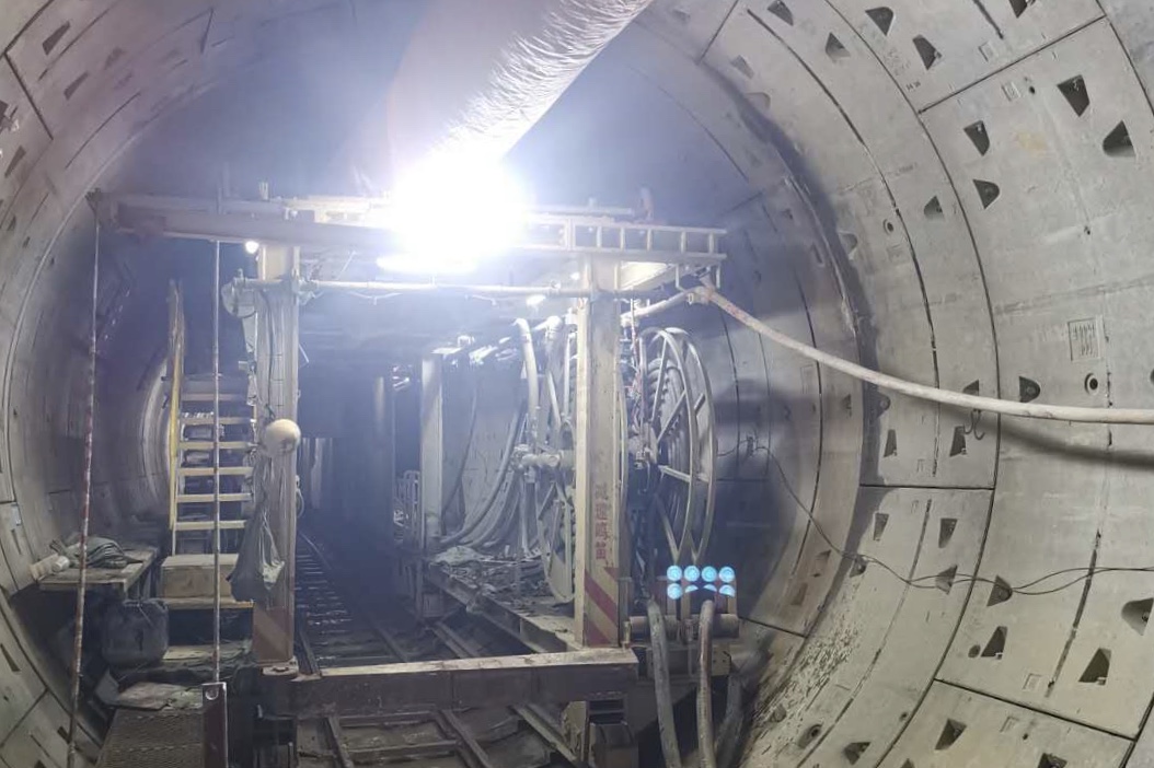 6号线二标二项目长庆站-和馨园站左线盾构机顺利完成667环管片拼装