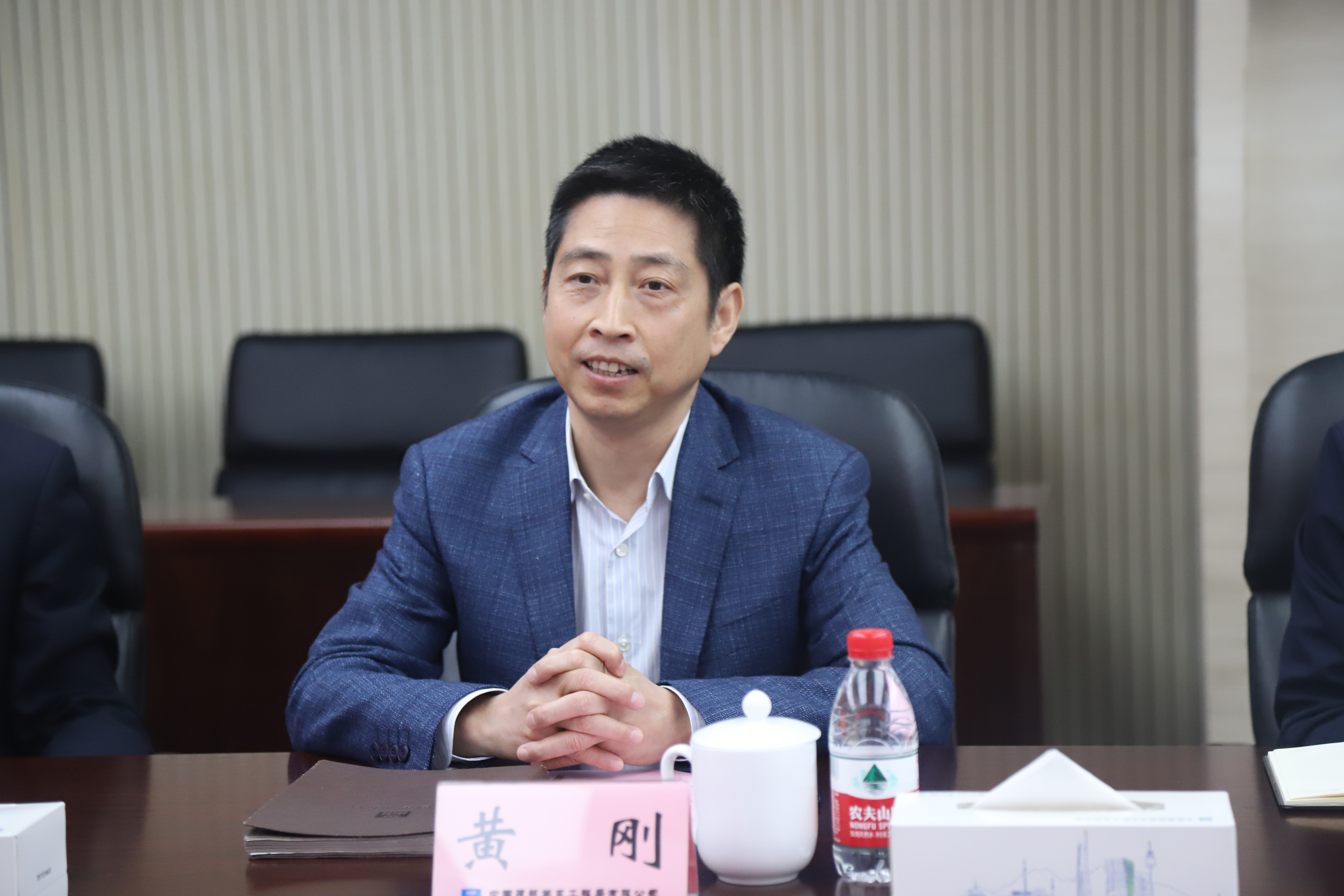 黄刚会见武汉市江夏经济发展投资集团有限公司董事长赵振宇一行