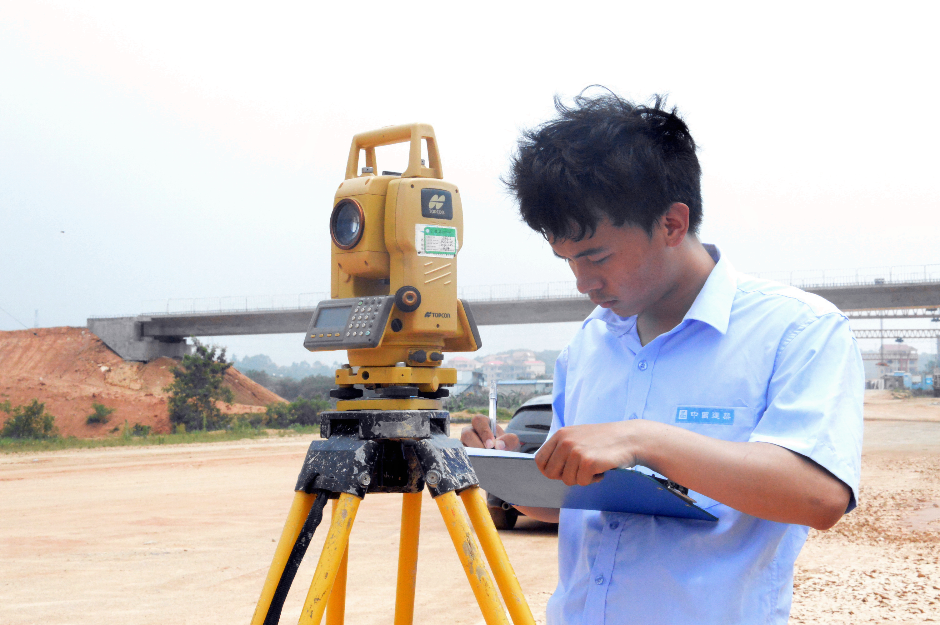 福建分公司开展第四届"超英杯"测量,试验技能比武