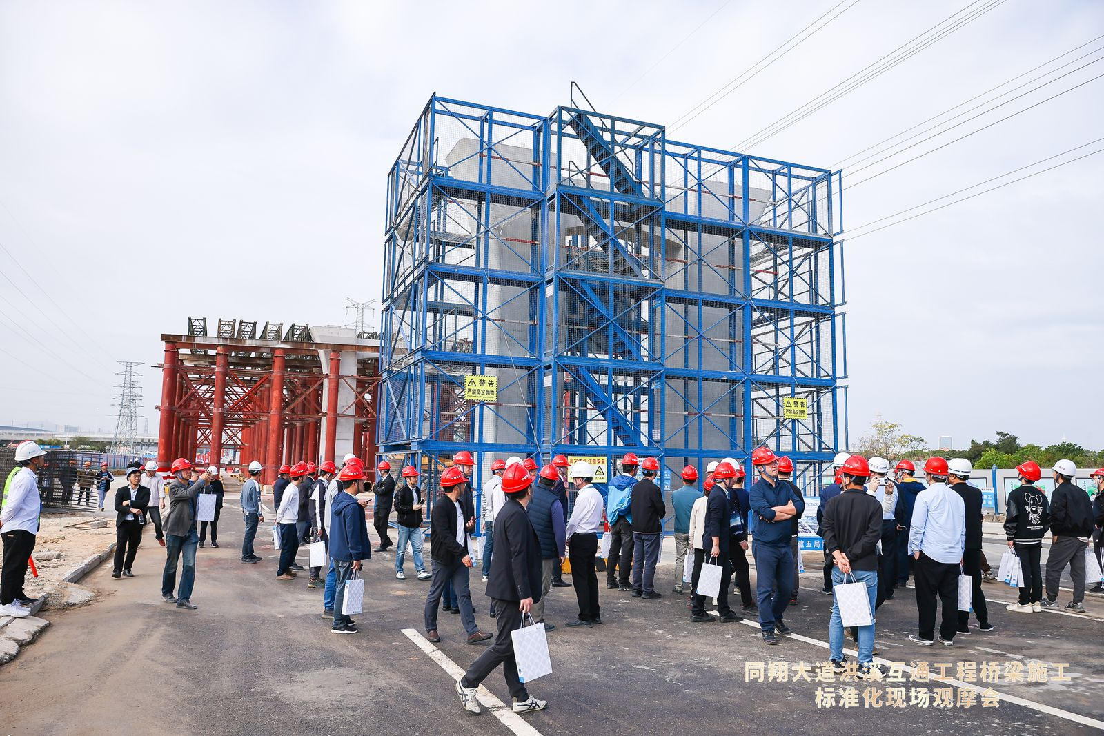 模块化桥墩围笼结构标准化施工.jpg 模块化桥墩围笼结构标准化施工.jpg