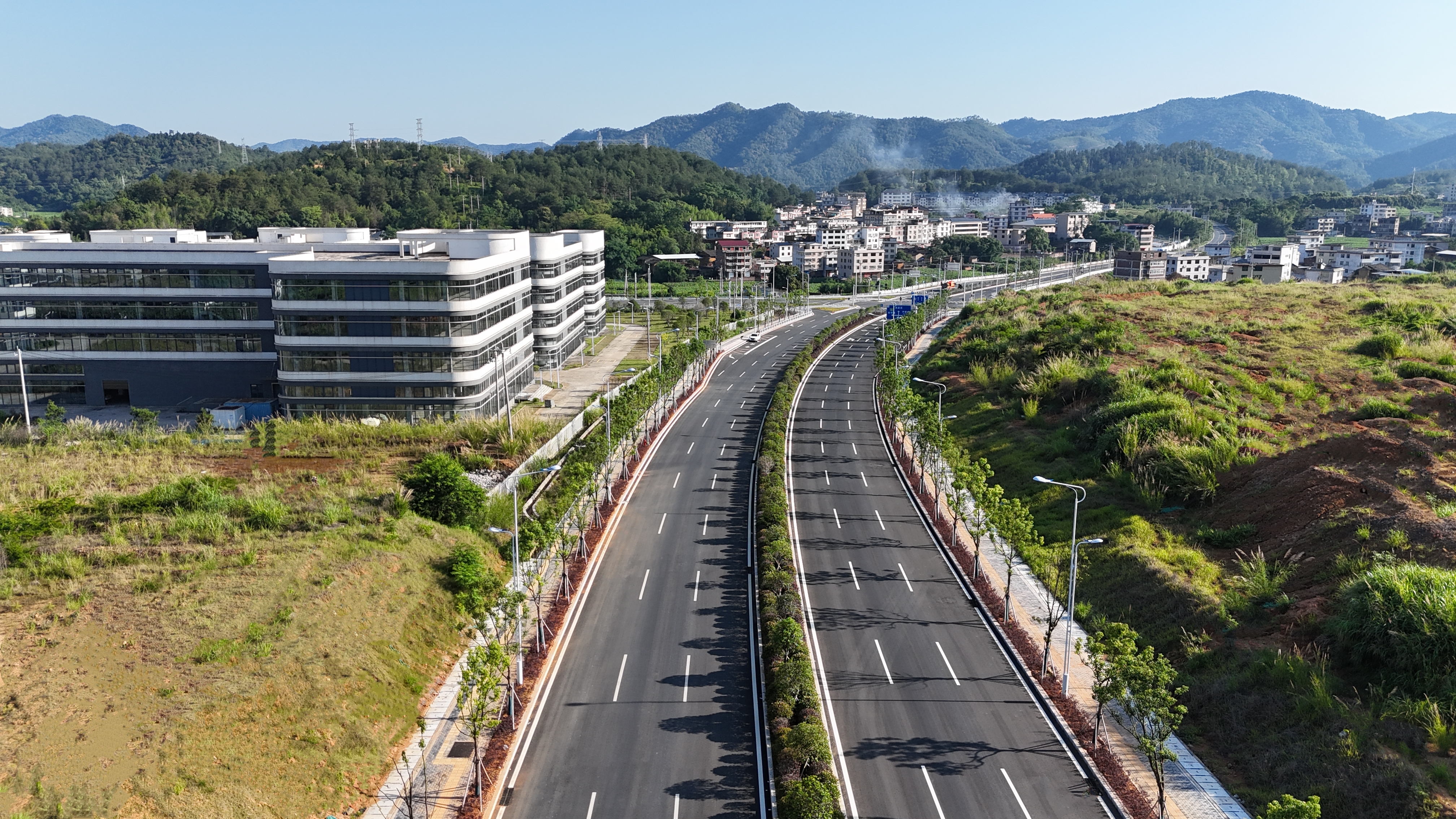 龙岩国道G235项目2.jpg