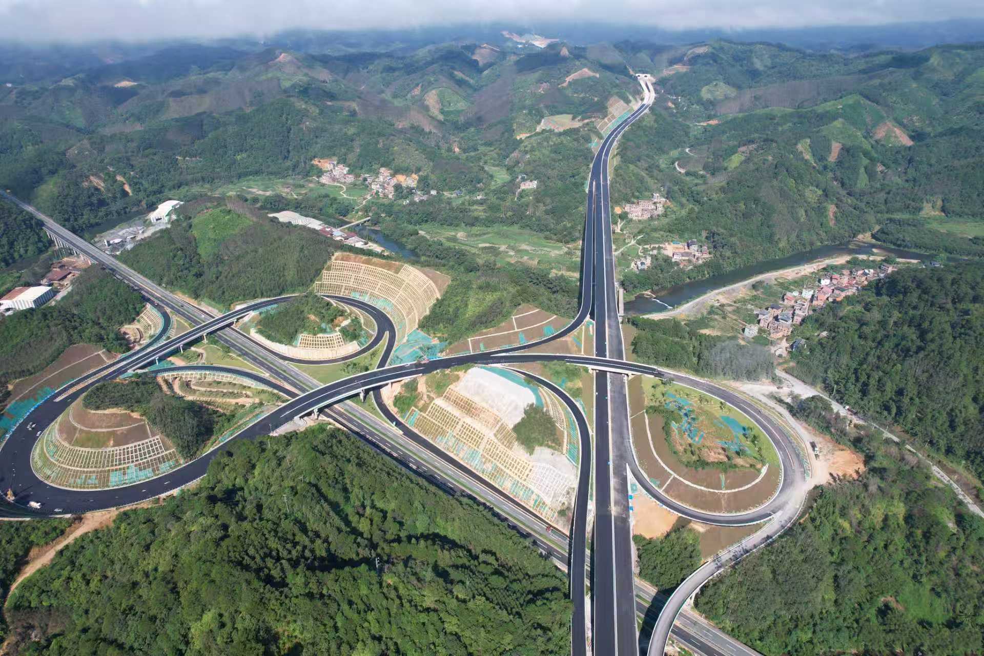 微信图片_20251230084234_330_304.jpg 微信图片_20251230084234_330_304.jpg